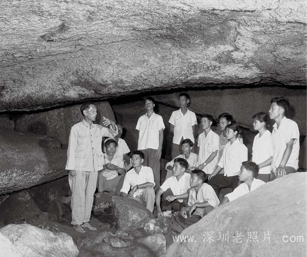 老游击队员讲述战斗经历(1975)