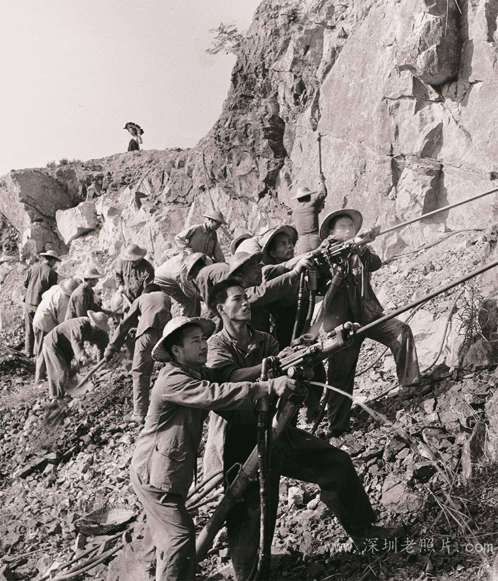 军民并肩，大战水利(1974)