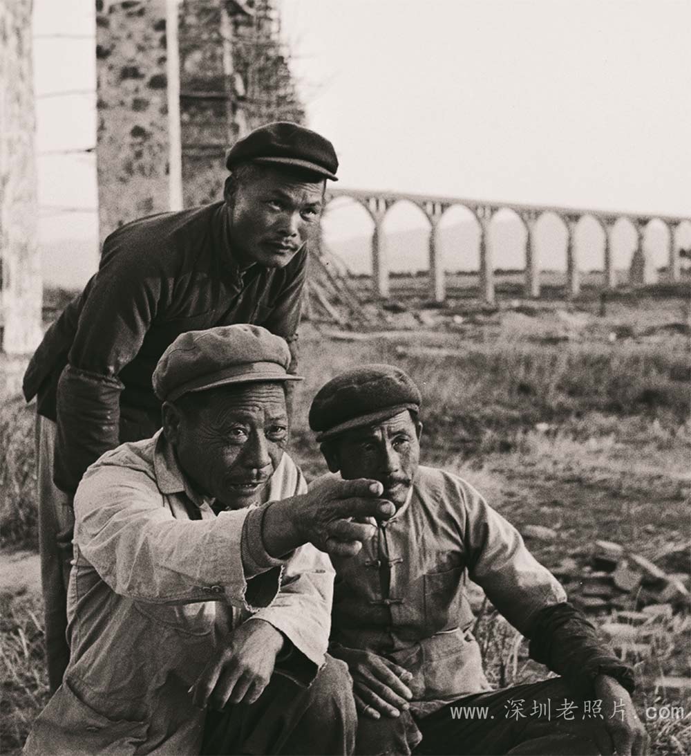 坚守工地五年的三位老愚公(1972)