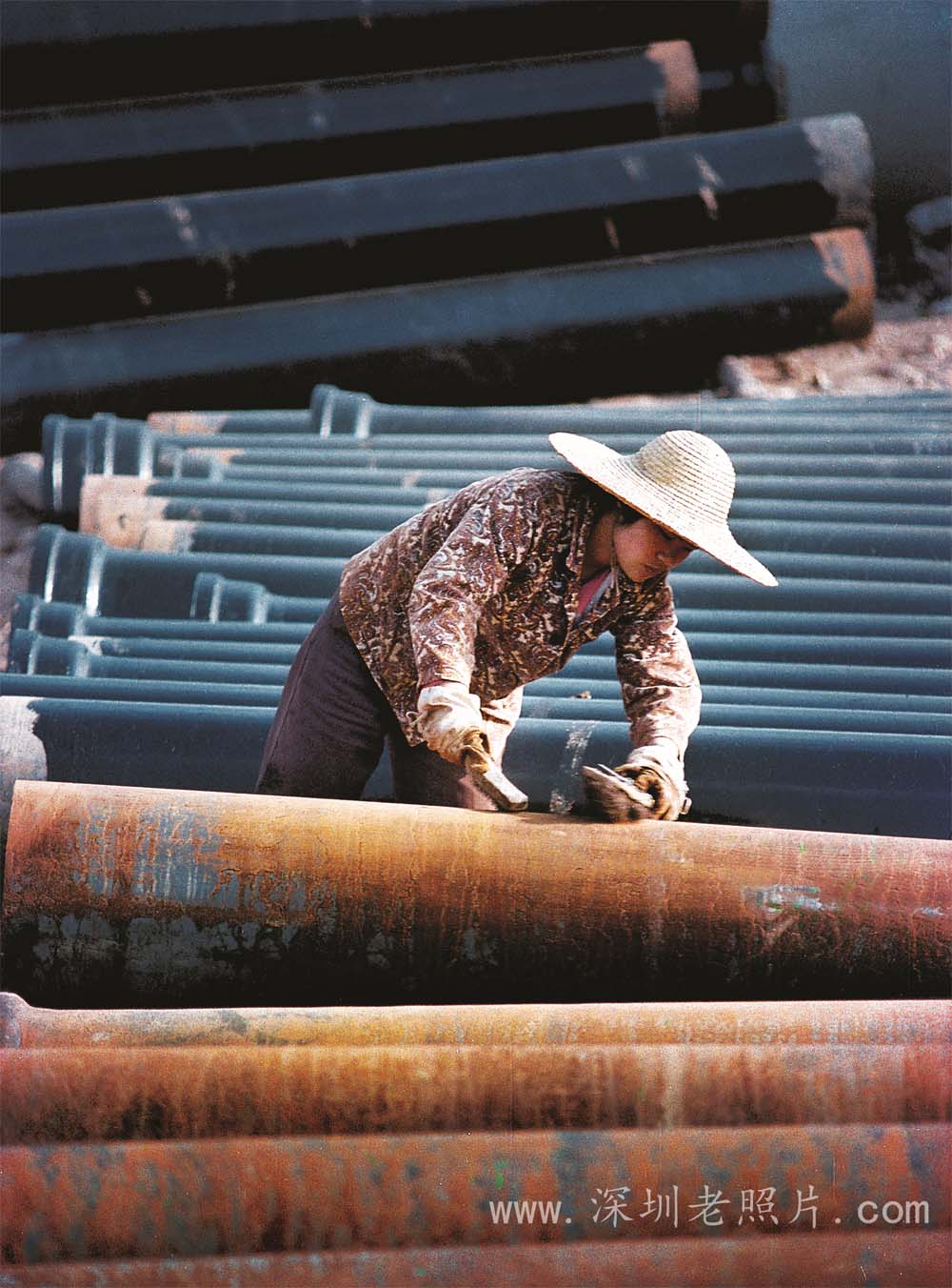 罗湖工地的女焊工（1983）