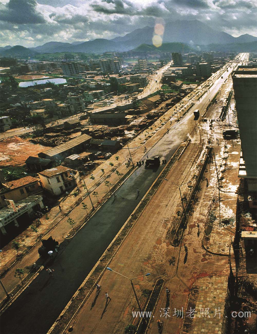 湖贝段---深南东路，与文静路连接（1983）